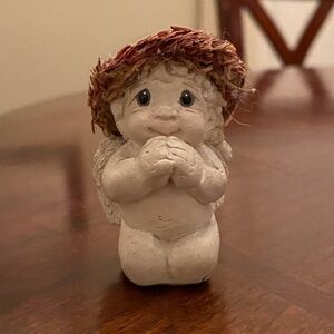 Vintage 1991 Dreamsicle Small Praying Cherub Hand Crafted Collectible